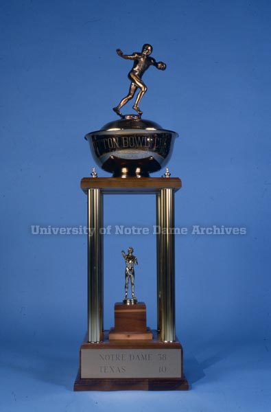 1978 Cotton Bowl trophy